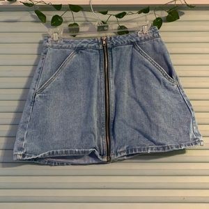 Zip up denim skirt
